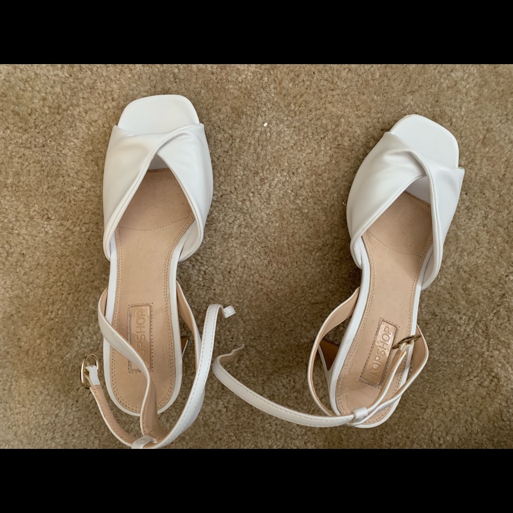 [Topshop] white ribbon sandals